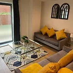 Lovely 2 Bed In Centre Apartment Leeds (West Yorkshire)