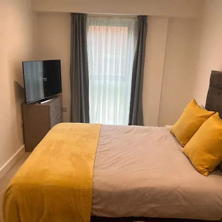 Lovely 2 Bed In Centre