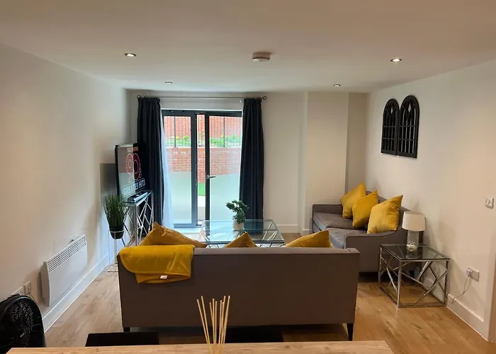 Lovely 2 Bed In Centre *