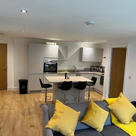 شقة Lovely 2 Bed In Centre ليدز