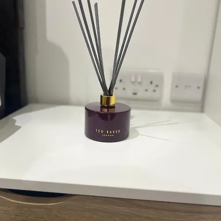 Lovely 2 Bed In Centre * ليدز